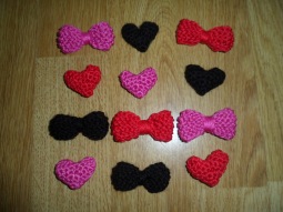 knitted crochet hearts bows